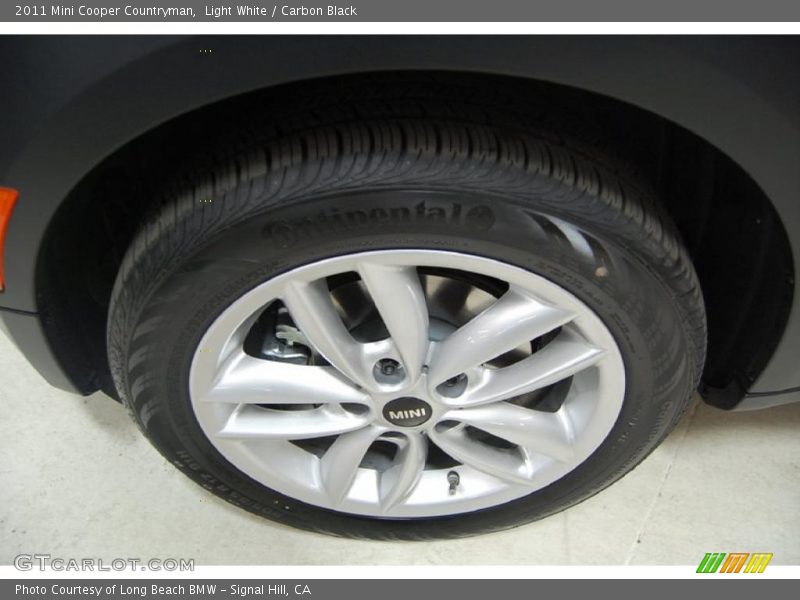 Light White / Carbon Black 2011 Mini Cooper Countryman