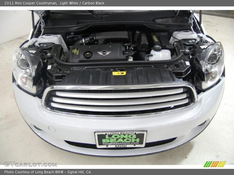 Light White / Carbon Black 2011 Mini Cooper Countryman