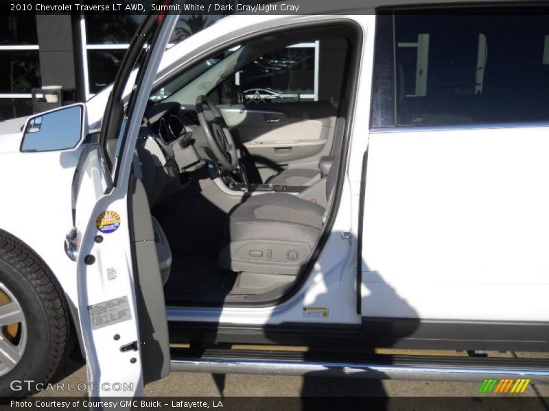 Summit White / Dark Gray/Light Gray 2010 Chevrolet Traverse LT AWD