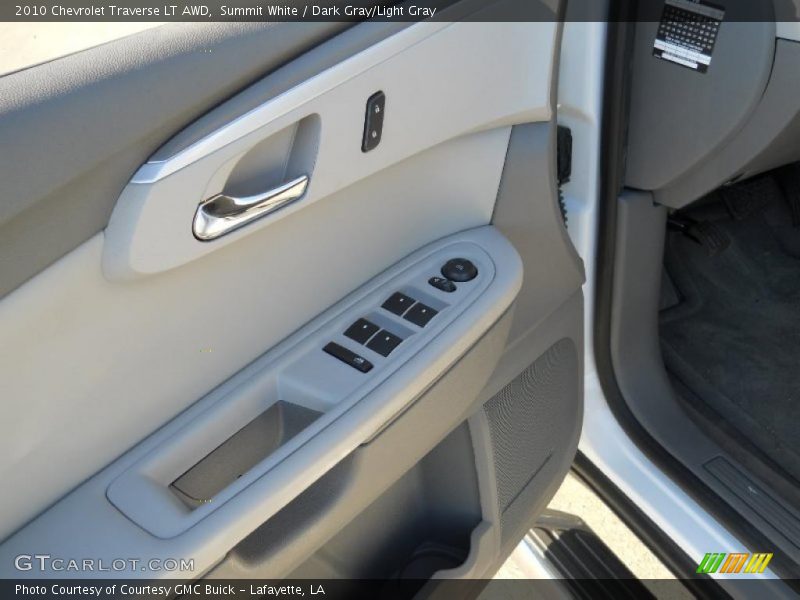 Summit White / Dark Gray/Light Gray 2010 Chevrolet Traverse LT AWD