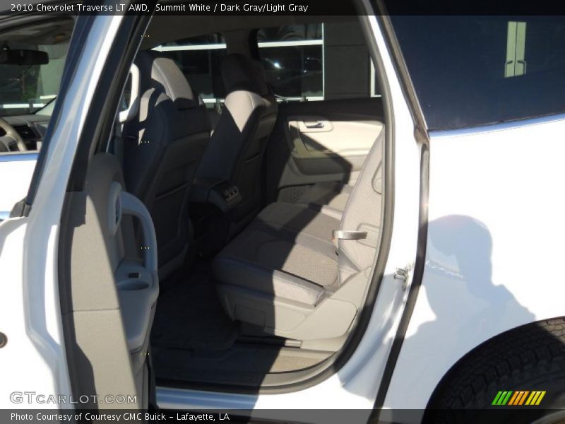 Summit White / Dark Gray/Light Gray 2010 Chevrolet Traverse LT AWD