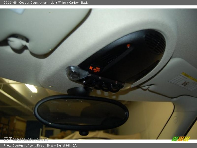 Light White / Carbon Black 2011 Mini Cooper Countryman