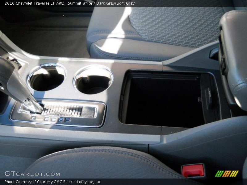 Summit White / Dark Gray/Light Gray 2010 Chevrolet Traverse LT AWD