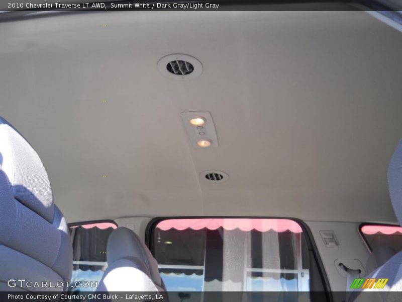 Summit White / Dark Gray/Light Gray 2010 Chevrolet Traverse LT AWD