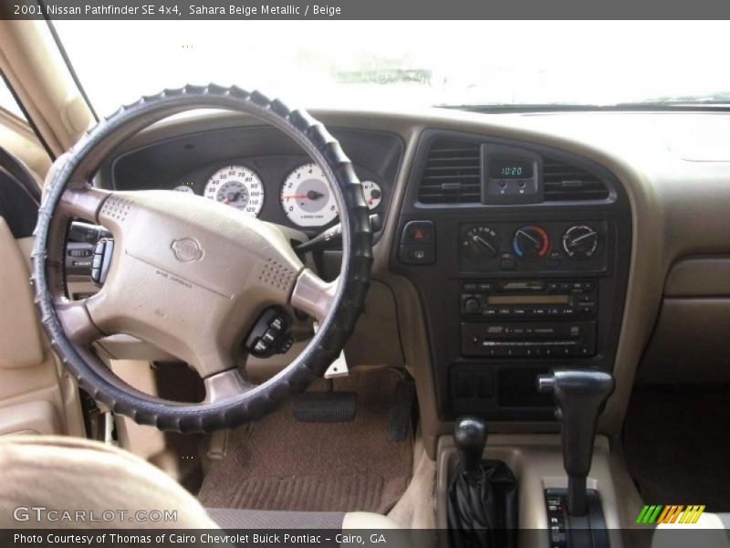 Sahara Beige Metallic / Beige 2001 Nissan Pathfinder SE 4x4