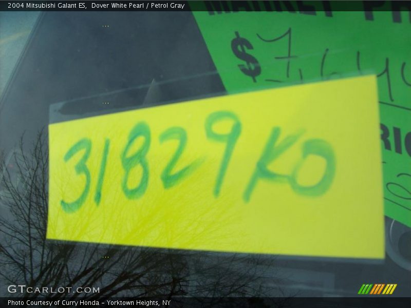 Dover White Pearl / Petrol Gray 2004 Mitsubishi Galant ES