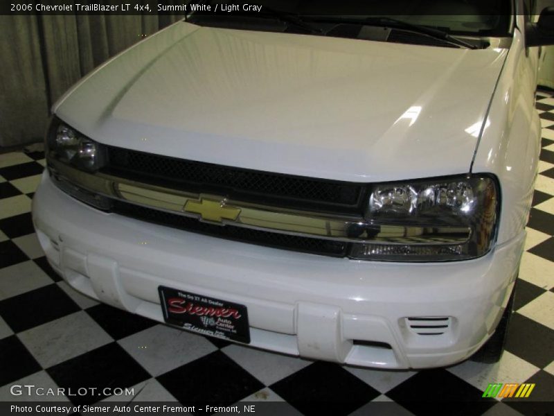 Summit White / Light Gray 2006 Chevrolet TrailBlazer LT 4x4