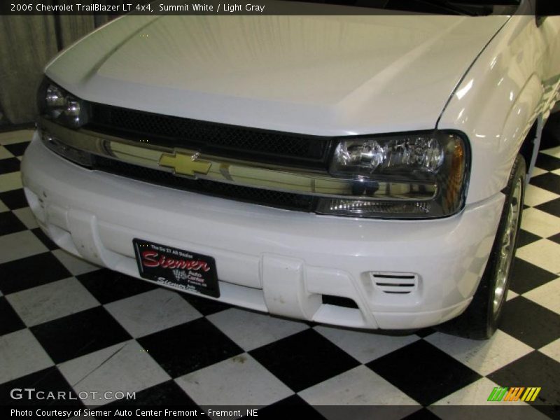 Summit White / Light Gray 2006 Chevrolet TrailBlazer LT 4x4