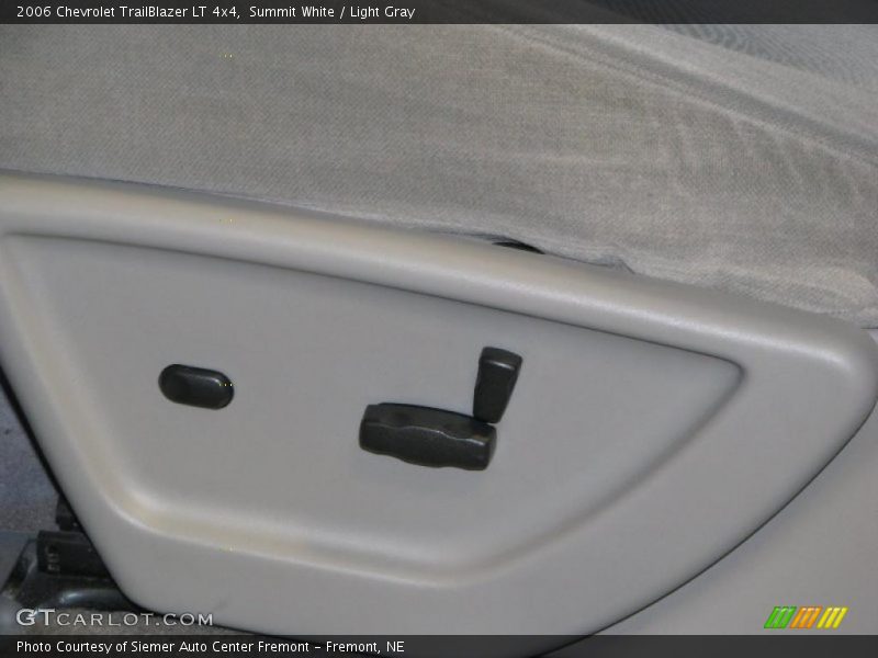 Summit White / Light Gray 2006 Chevrolet TrailBlazer LT 4x4