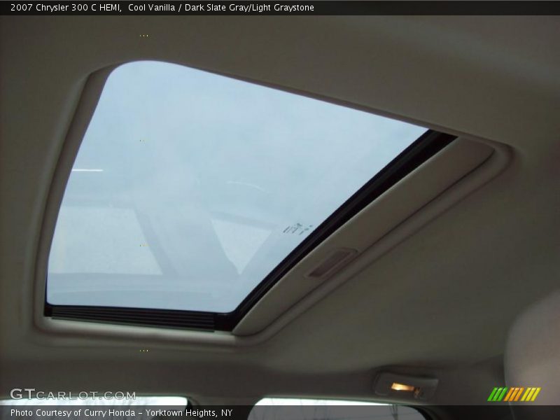 Cool Vanilla / Dark Slate Gray/Light Graystone 2007 Chrysler 300 C HEMI