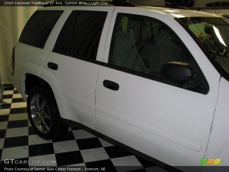 Summit White / Light Gray 2006 Chevrolet TrailBlazer LT 4x4
