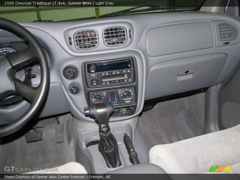 Summit White / Light Gray 2006 Chevrolet TrailBlazer LT 4x4