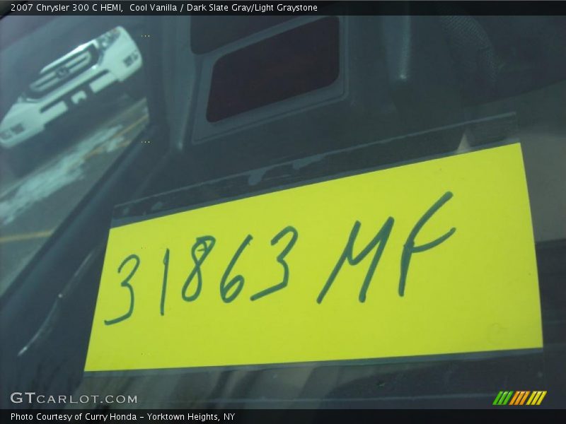 Cool Vanilla / Dark Slate Gray/Light Graystone 2007 Chrysler 300 C HEMI