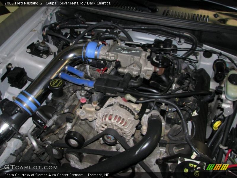 Silver Metallic / Dark Charcoal 2003 Ford Mustang GT Coupe