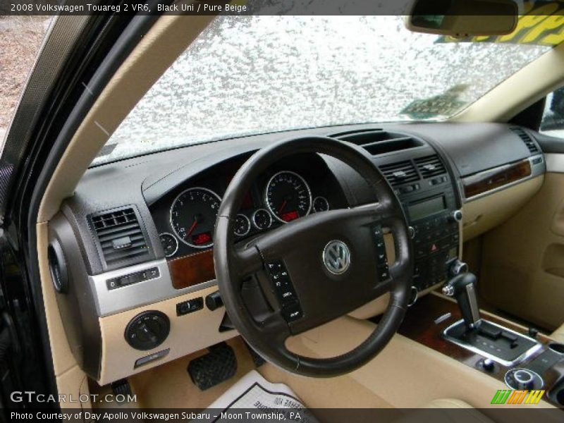 Black Uni / Pure Beige 2008 Volkswagen Touareg 2 VR6