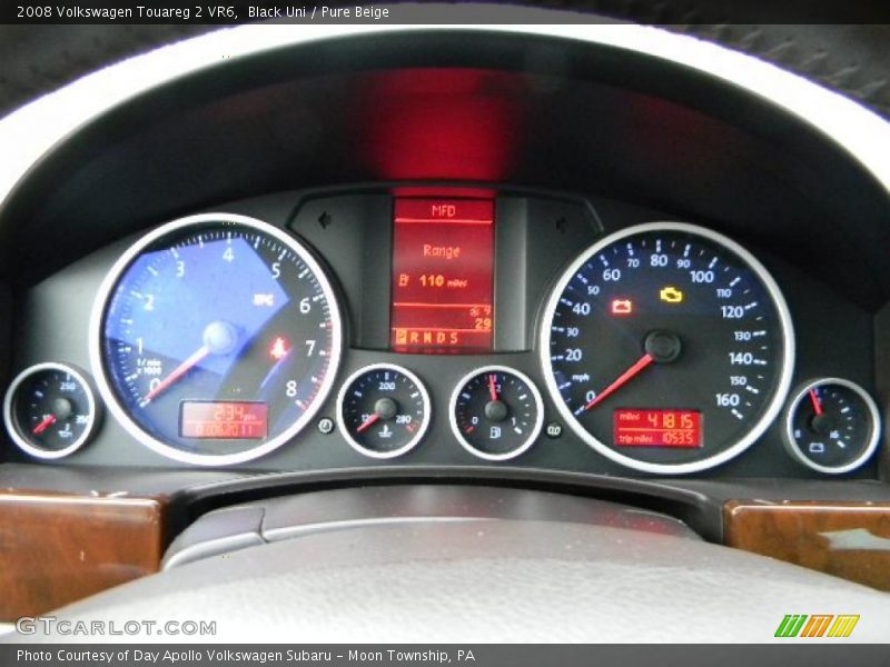 Black Uni / Pure Beige 2008 Volkswagen Touareg 2 VR6