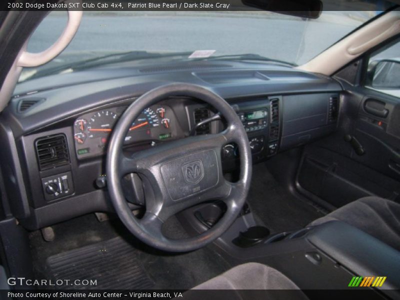 Patriot Blue Pearl / Dark Slate Gray 2002 Dodge Dakota SXT Club Cab 4x4