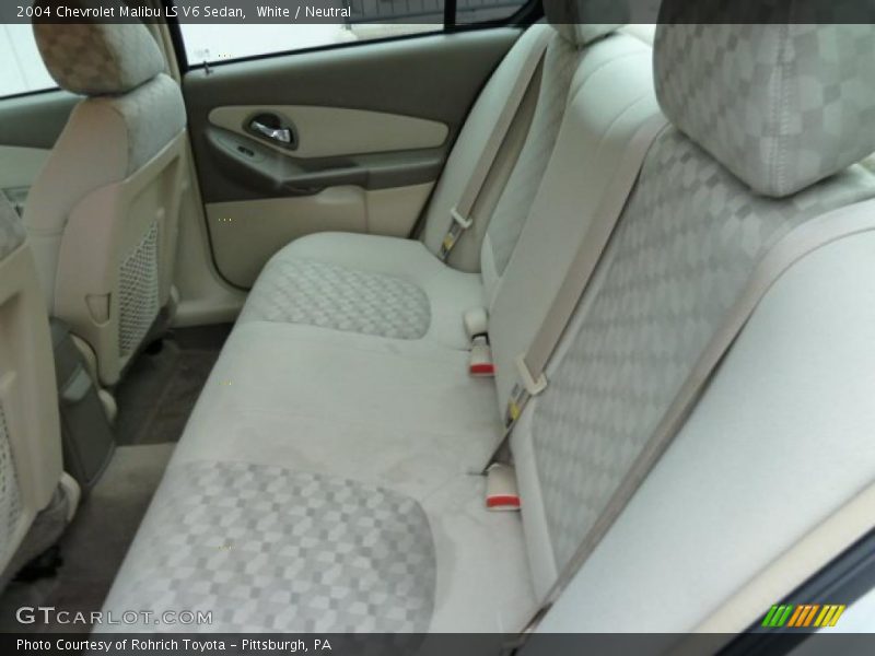 White / Neutral 2004 Chevrolet Malibu LS V6 Sedan