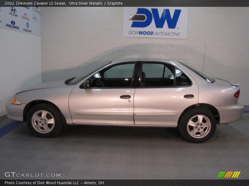 Ultra Silver Metallic / Graphite 2002 Chevrolet Cavalier LS Sedan