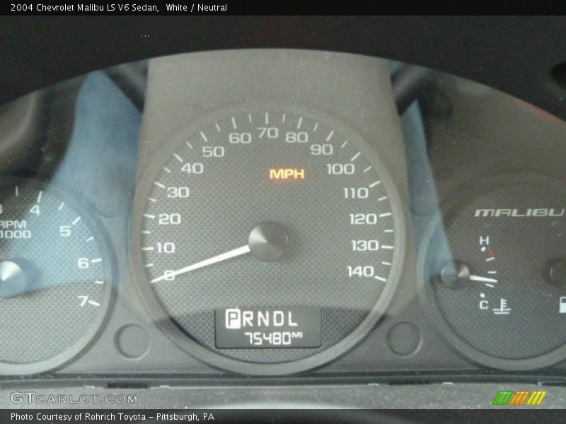 White / Neutral 2004 Chevrolet Malibu LS V6 Sedan