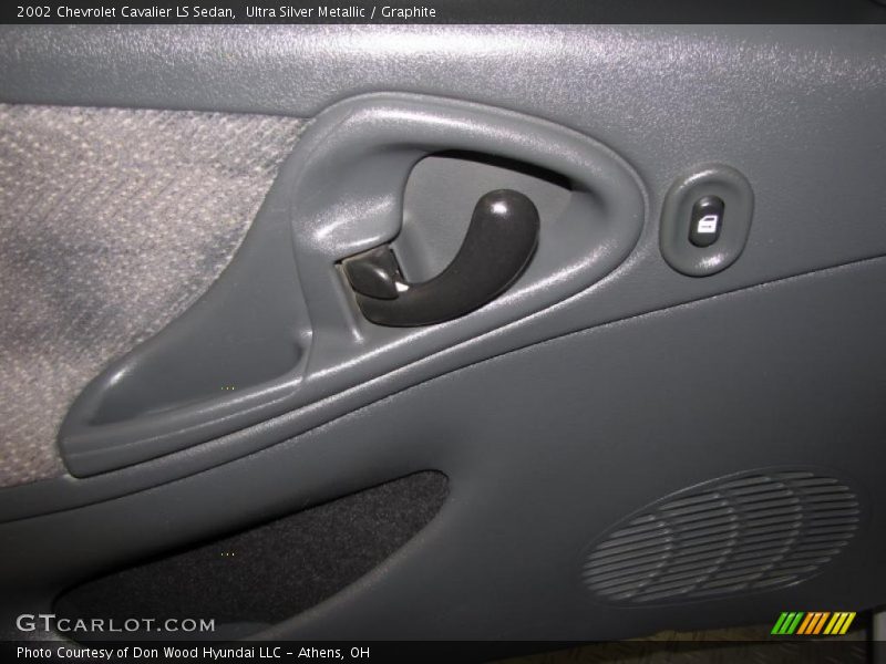 Ultra Silver Metallic / Graphite 2002 Chevrolet Cavalier LS Sedan