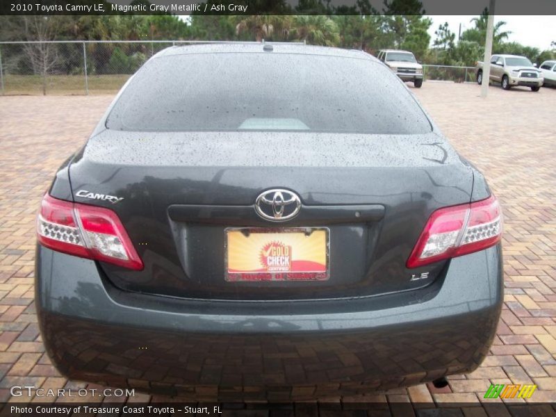 Magnetic Gray Metallic / Ash Gray 2010 Toyota Camry LE