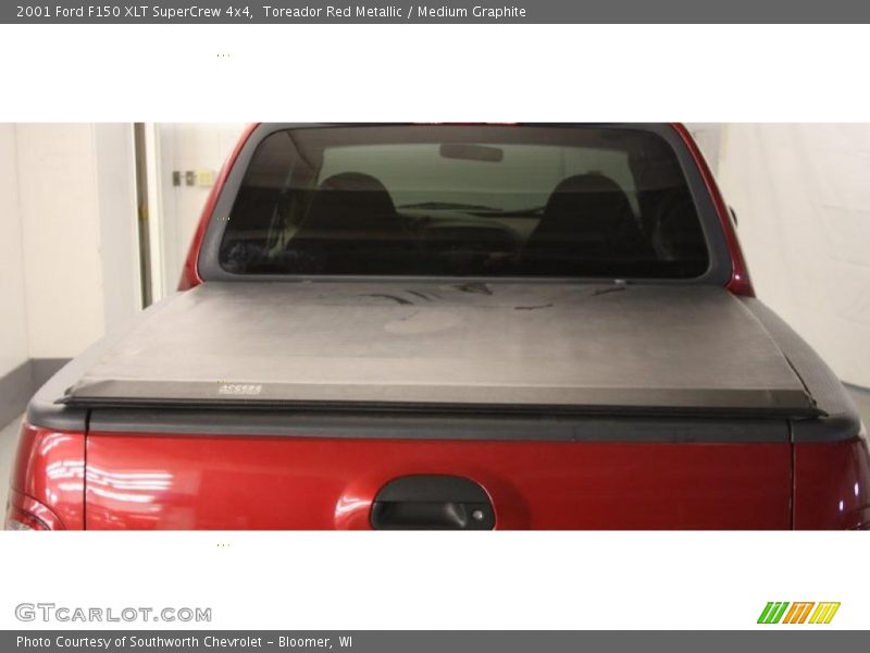 Toreador Red Metallic / Medium Graphite 2001 Ford F150 XLT SuperCrew 4x4