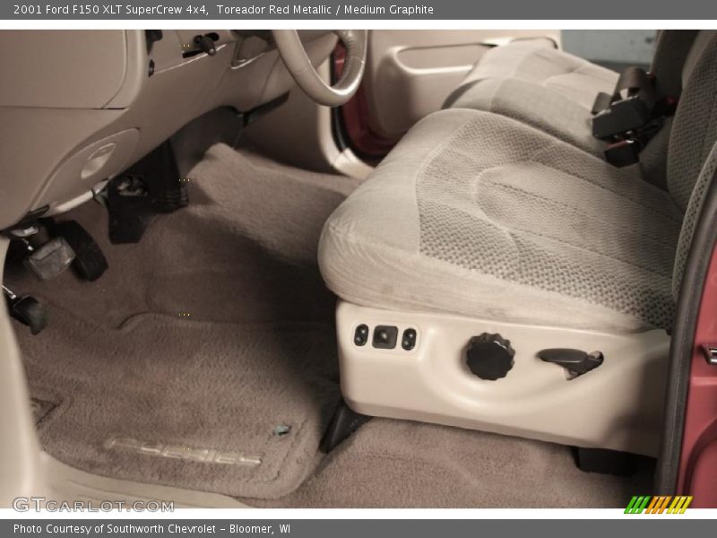 Toreador Red Metallic / Medium Graphite 2001 Ford F150 XLT SuperCrew 4x4