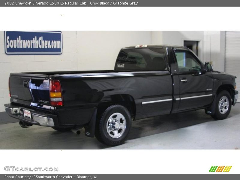 Onyx Black / Graphite Gray 2002 Chevrolet Silverado 1500 LS Regular Cab
