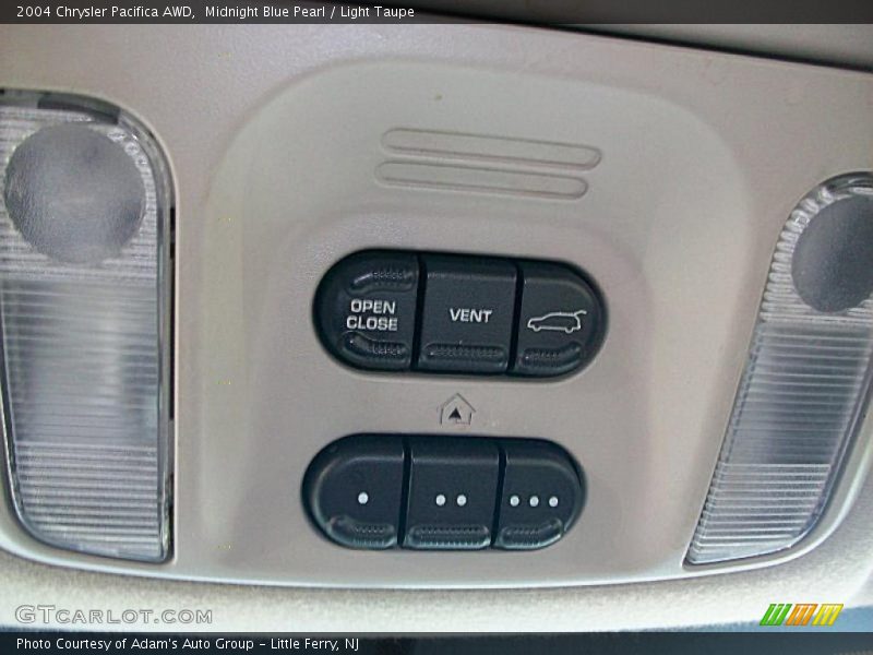 Midnight Blue Pearl / Light Taupe 2004 Chrysler Pacifica AWD