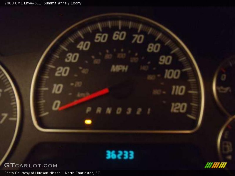 Summit White / Ebony 2008 GMC Envoy SLE