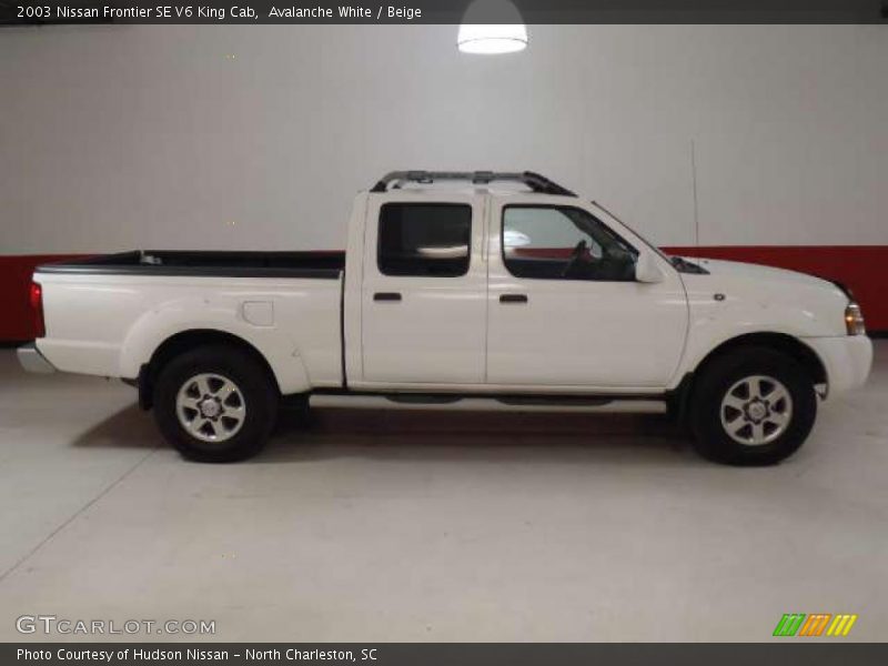 Avalanche White / Beige 2003 Nissan Frontier SE V6 King Cab