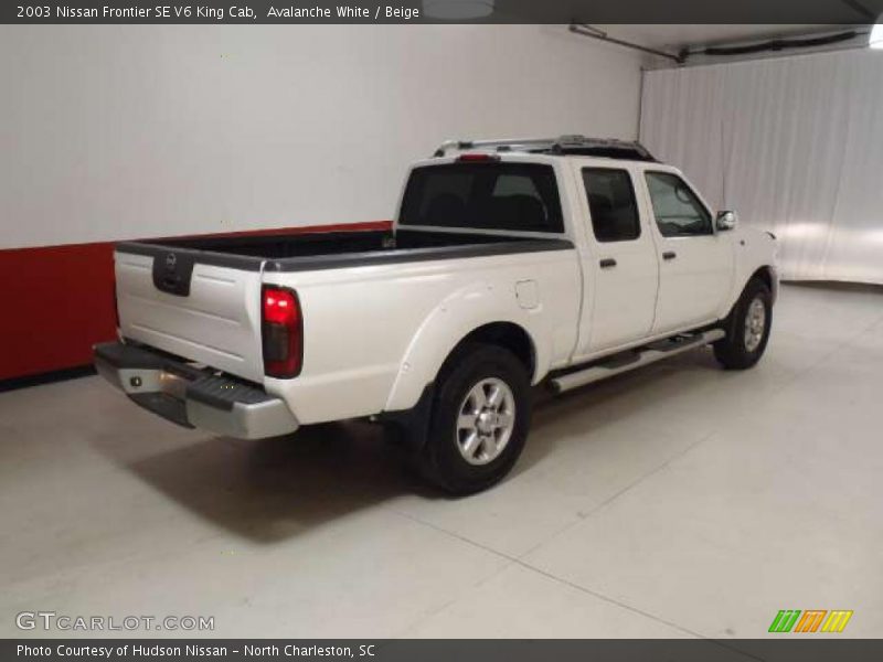 Avalanche White / Beige 2003 Nissan Frontier SE V6 King Cab
