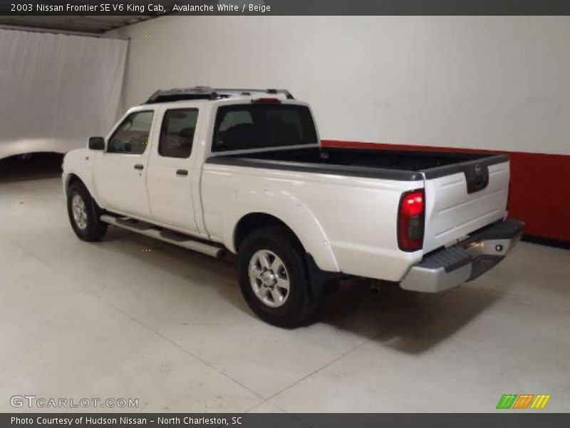 Avalanche White / Beige 2003 Nissan Frontier SE V6 King Cab