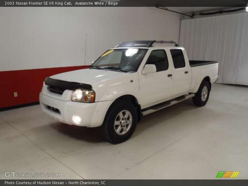 Avalanche White / Beige 2003 Nissan Frontier SE V6 King Cab