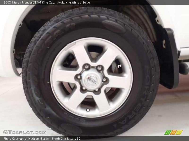 Avalanche White / Beige 2003 Nissan Frontier SE V6 King Cab