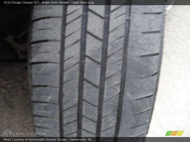 Bright Silver Metallic / Dark Slate Gray 2010 Dodge Charger SXT