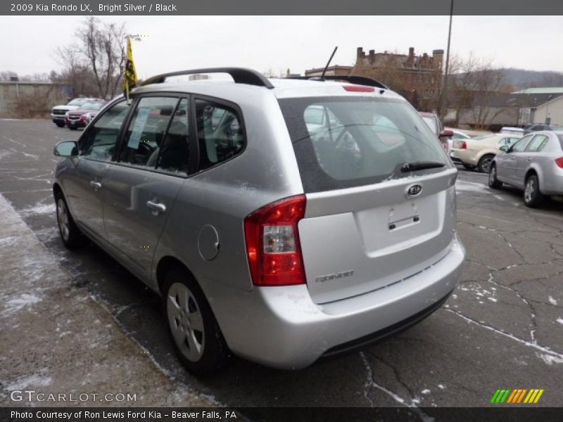 Bright Silver / Black 2009 Kia Rondo LX