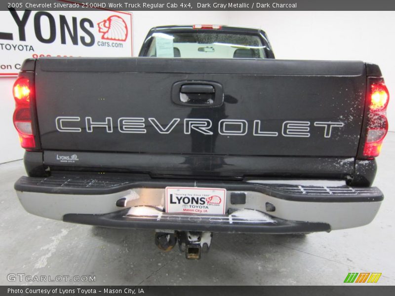 Dark Gray Metallic / Dark Charcoal 2005 Chevrolet Silverado 2500HD Work Truck Regular Cab 4x4