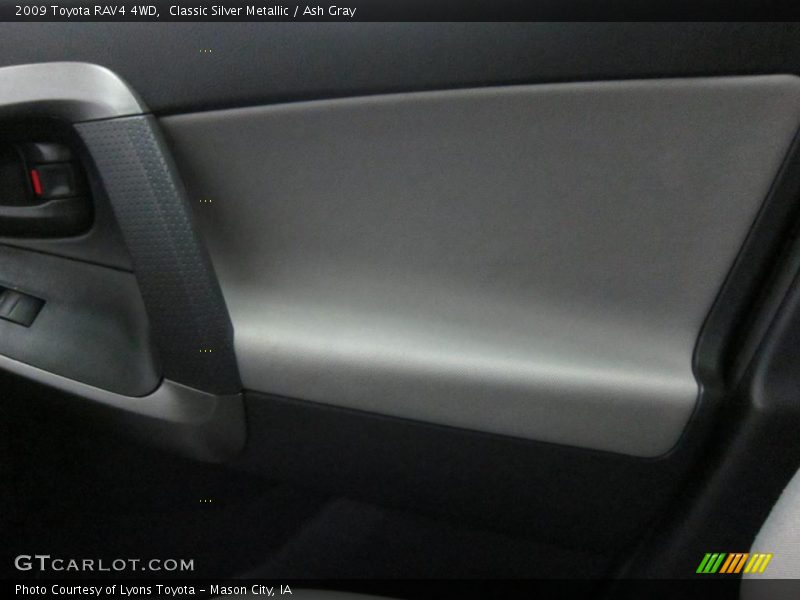 Classic Silver Metallic / Ash Gray 2009 Toyota RAV4 4WD
