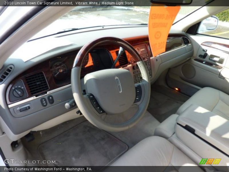 Vibrant White / Medium Light Stone 2010 Lincoln Town Car Signature Limited