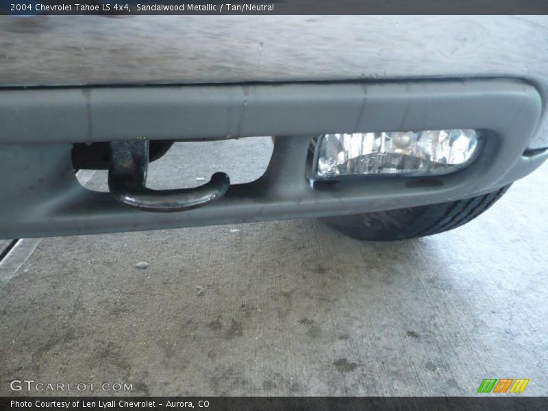 Sandalwood Metallic / Tan/Neutral 2004 Chevrolet Tahoe LS 4x4