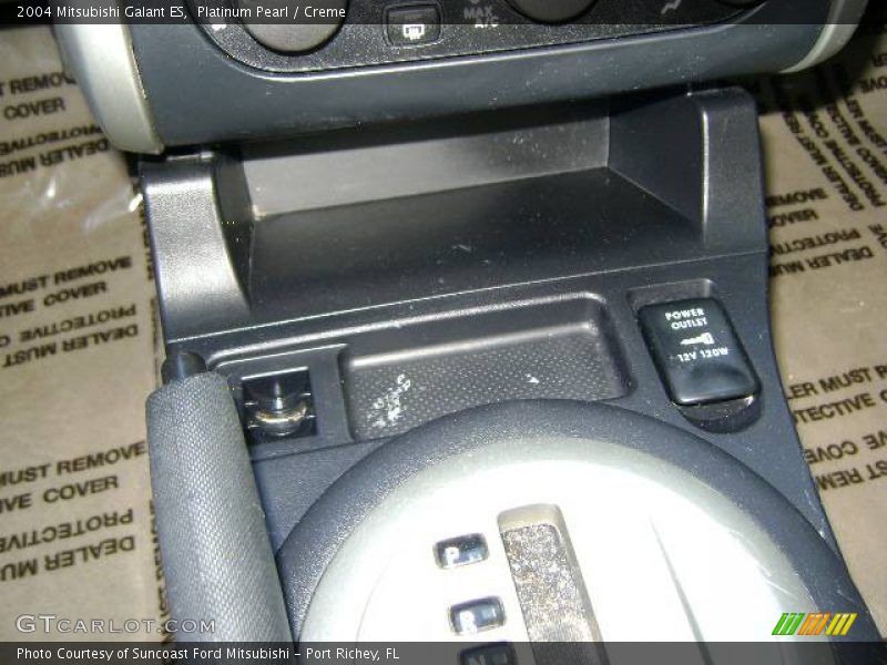 Platinum Pearl / Creme 2004 Mitsubishi Galant ES