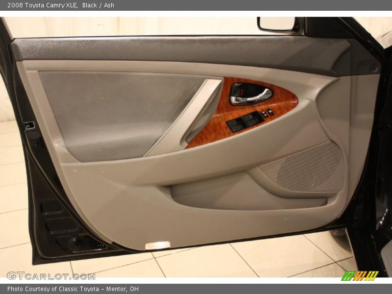 Black / Ash 2008 Toyota Camry XLE