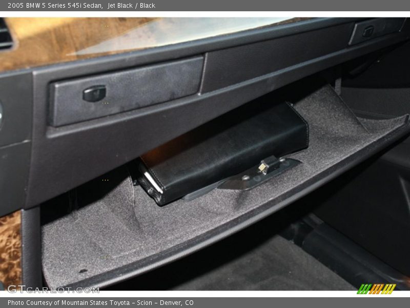 Jet Black / Black 2005 BMW 5 Series 545i Sedan