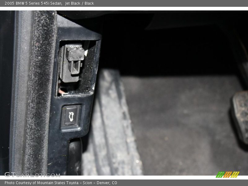 Jet Black / Black 2005 BMW 5 Series 545i Sedan