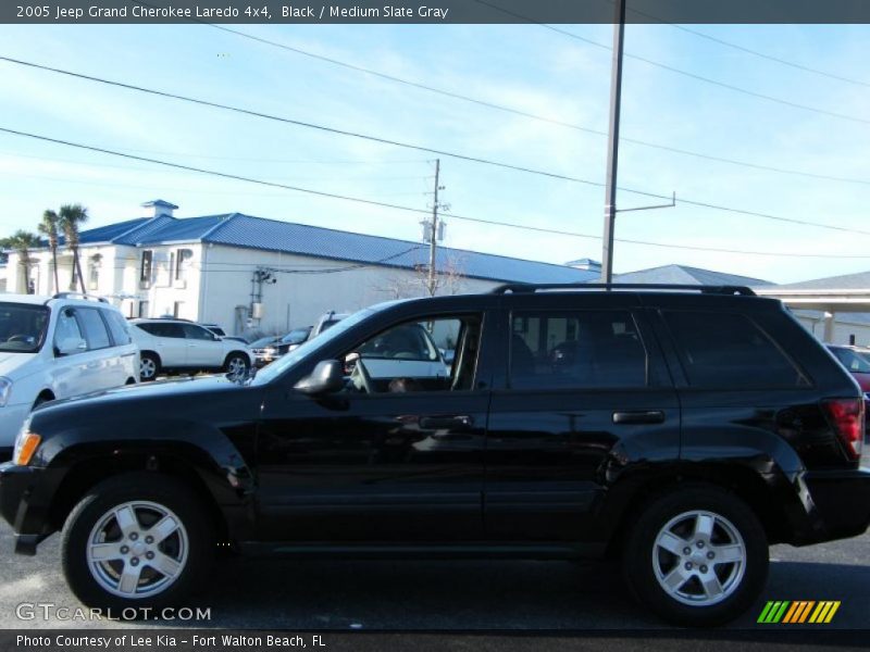 Black / Medium Slate Gray 2005 Jeep Grand Cherokee Laredo 4x4