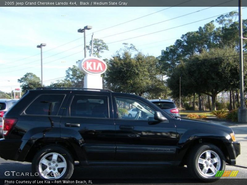 Black / Medium Slate Gray 2005 Jeep Grand Cherokee Laredo 4x4