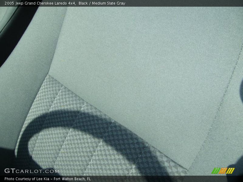 Black / Medium Slate Gray 2005 Jeep Grand Cherokee Laredo 4x4