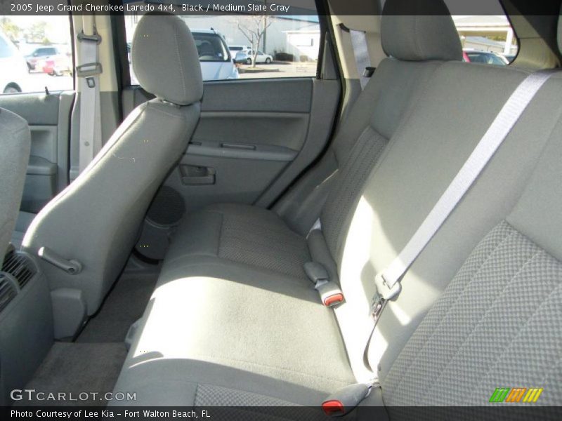 Black / Medium Slate Gray 2005 Jeep Grand Cherokee Laredo 4x4